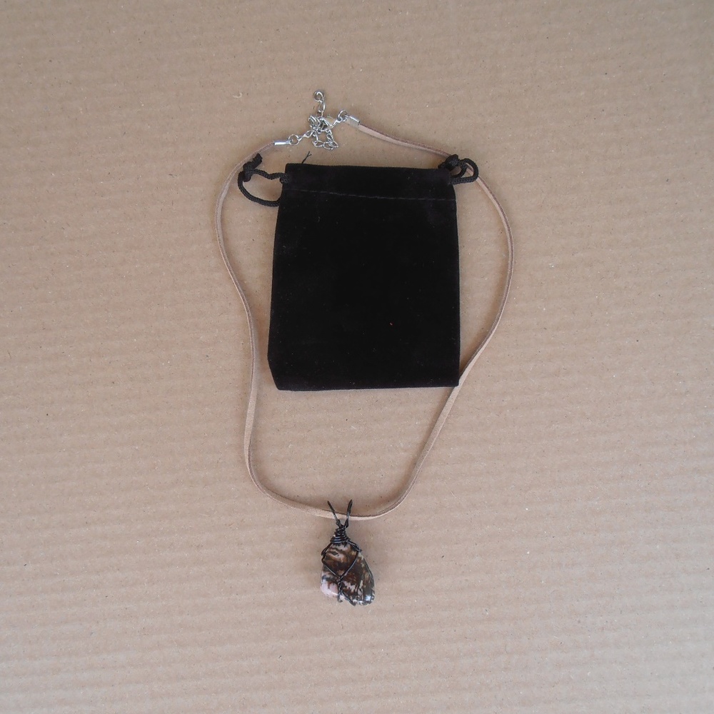 wire raped stone neclace